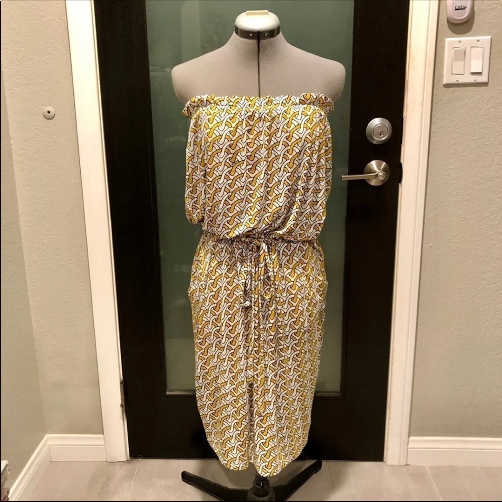 Strapless Gold dress